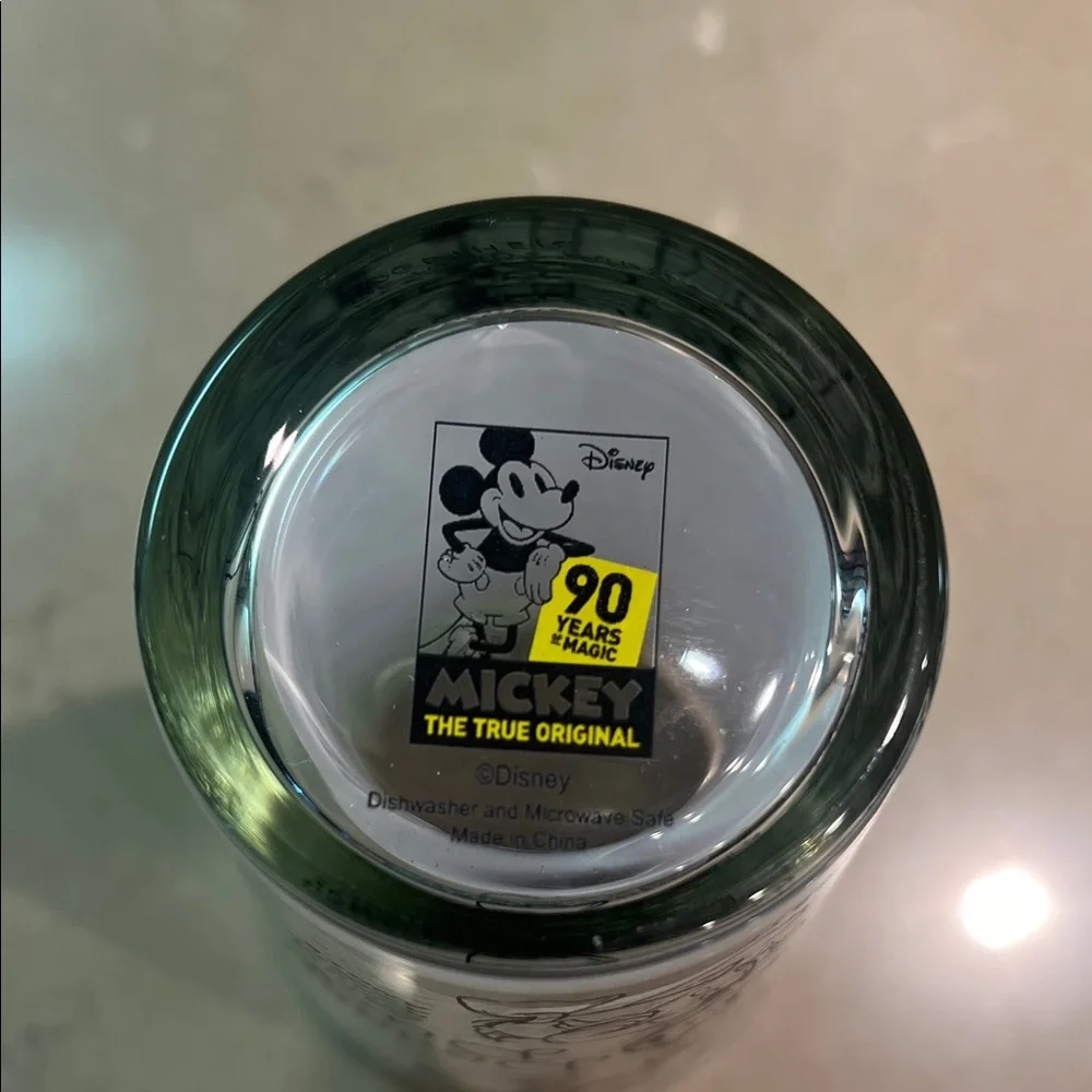 Disney Sketch-Style Mickey & Donald Glass Tumbler — White and Black - Picture 2 of 8